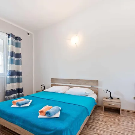 Appartement Snug In With Sea Nearby