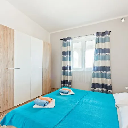 Snug In With Sea Nearby Apartment *